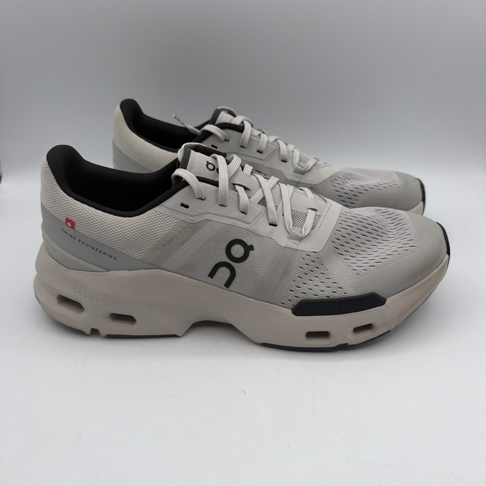 On Running Cloudpulse Wolf | Black 3MD30063275 size-9.5 men's Excellent